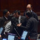 Trabajo. El presidente de la Asamblea, César Litardo (c) no convocó a sesión del pleno para retomar las labores