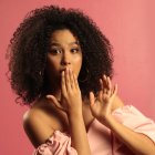 Yilda tiene más de 10 años de carrera.