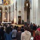 Se suspende temporalmente el rito temporal de dar la paz mientras dure la emergencia sanitaria.