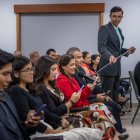 Desde el 29 de febrero los asistentes a las reuniones de los testigos de Jehová no debían tocar el micrófono para comentar.