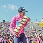 Richard Carapaz es el actual campeón del Giro de Italia, competencia que fue aplazada por la pandemia del coronavirus.