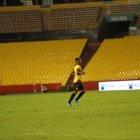 Barcelona fue el primer equipo en jugar sin público por la emergencia médica. Fue ante Liga de Portoviejo el 29 de febrero de 2020.