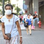 Los guayaquileños toman sus precauciones ante el nuevo virus.