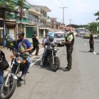 Acciones. La Policía desplegó operativos de seguridad en varios puntos de la ciudad.