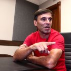 Fabián Bustos, técnico de Barcelona, elaboró un plan de trabajo para sus dirigidos.