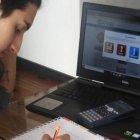 Para muchos jóvenes, las clases virtuales les son atractivas, aunque a veces tengan problemas por la falta de Internet en sus casas.