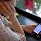 Es común buscar el contacto con una expareja en un momento de crisis.