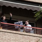 A woman plays the saxophone from her balcony during home confinement due to the novel coronavirus on March 19, 2020 in Valencia. - Spain announced deaths due to the novel coronavirus had risen about 30 percent over the past 24 hours to 767. A total of 17,147 people have contracted the disease in the country, a roughly 25 percent increase over the previous day, according to the health ministry, with the figure expected to rise further in the coming days as testing for COVID-19 becomes more readily available. (Photo by JOSE JORDAN / STR / AFP)