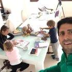 Djokovic publicó esta fotografía con su familia junto a una carta llena de optimismo.
