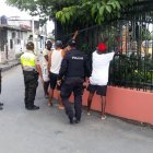 La Policía  ha emprendido varias acciones para impedir que la ciudadanía salga innecesariamente de casa.