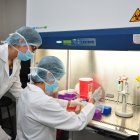 Los laboratorios de la UEES  cuenta con los profesionales para que realicen exámenes de detección del coronavirus