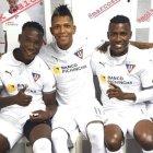 Marcos Caicedo, junto a sus compañeros en Liga de Quito.
