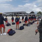 La semana pasada un avión de la Fuerza Aérea trajo desde Chile a 37 niños en un vuelo humanitario
