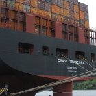 Todos los días llegan barcos a las terminales.