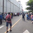 En un supermercado situado en las calles Eloy Alfaro y Francisco de Marcos las escenas se repiten.