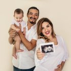 La Suka con su esposo, Gastón Bustamante y su hijo Sebastián