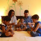 Fe. Las familias pueden recrear actividades religiosas desde el hogar.