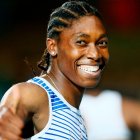 Caster Semenya es la reina de las abdominales en el reto que circula en las redes sociales.
