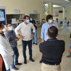 Referencial. Autoridades recorrieron el Hospital Básico El Carmen donde se constató el funcionamiento de esta unidad médica.