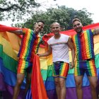 El 28 de junio fue escogido para celebrar el Orgullo porque se conmemoran los disturbios de Stonewall, en Nueva York (Estados Unidos), de 1969.