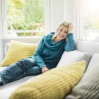 La terapia natural fue creada en 1930 por el Doctor Edward Bach en Inglaterra.