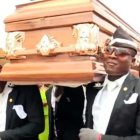 El video de los hombres con el ataúd se hizo viral hasta convertirse en meme ante la emergencia sanitaria del coronavirus.