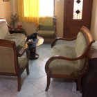 La familia de Carla Cobos tiene el ataúd que era para su madre en la sala de su casa.