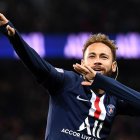 Neymar, jugador brasileño del Paris Saint-Germain francés, es uno de los futbolistas más renombrados en la órbita internacional.