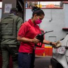 La gran caída en el consumo de gasolina en Estados Unidos debido a la cuarentena ha reducido los precios del petróleo y la gasolina.