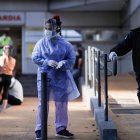 En múltiples ocasianes, el personal de salud en Ecuador ha denunciado la falta de protecciones.