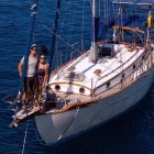 Elena y Ryan pidieron a sus familias y amigos que no les mandaran malas noticias mientras viajaban.