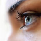 Los lentes intraoculares prometen replicar el cristalino joven del ojo.