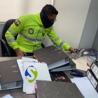 La Policía realizó allanamientos en Quito y Guayaquil.