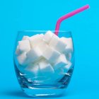 Comienza por reducir el consumo de bebidas azucaradas para mantener alejado al cáncer de colon.