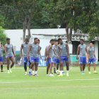 Los jugadores de la plantilla esperan volver a los entrenamientos regulares en el Polideportivo de los Samanes como hasta hace 2 meses.
