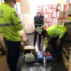 La Policía allanó el hospital de la institución para recabar indicios.