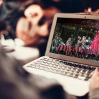 Mientras adaptan sus temporadas a las plataformas digitales, los teatros  exhiben programación emblemática. El Teatro Sánchez Aguilar está proyectando piezas de la Ópera Latinoamericana (con la que están asociados). El TCA está pasando conciertos del último año.