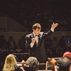 El maestro Dante Santiago Anzolini reinventa la temporada en época de pandemia.