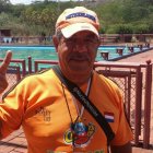 Héctor Mendoza, profesor de natación, es señalado de abusar de varias de sus alumnas.