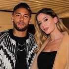 El atacante brasileño Neymar en una de sus salidas con la modelo Natalia Barulich.