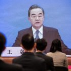 El ministro de Relaciones Exteriores de China, Wang Yi, durante una conferencia de prensa virtual del domingo 25 de mayo.