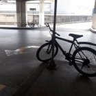 Hecho. Los ciclistas aseguran que las estructuras también deberían estar ubicadas en los estacionamientos de los centros comerciales.