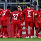 A pesar de la recomendaciones sanitarias que ha difundido la Bundesliga, los abrazos, manotazos no se ausentaron en el festejo del único gol del partido.