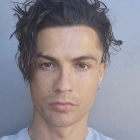 El luso alborotó las redes con su nuevo peinado.