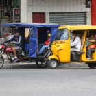 La competencia entre las mototaxis formales e informales, es frecuente.