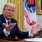 Trump firmó una orden ejecutiva que busca regular a Facebook, Google y Twitter por la forma en que controlan el contenido en línea.