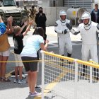 Los astronautas de la NASA Bob Behnken, de 49 años, y Douglas Hurley, de 53, expilotos militares que se unieron a la agencia espacial en 2000, despegarán hacia la Estación Espacial Internacional (ISS).