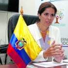 La secretaria del deporte, Andrea Sotomayor, explicó el alcance de la prohibición del COE Nacional para el deporte profesional.