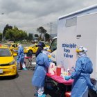La alcaldia de Quito realizó ayer pruebas pcr a los taxistasa para determinar que no tengan COVID-19 y puedan salir a trabajar