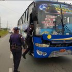 Operativas de control se realizan en el cantón Daule para verificar el cumplimiento de las medidas de bioseguridad en los buses.